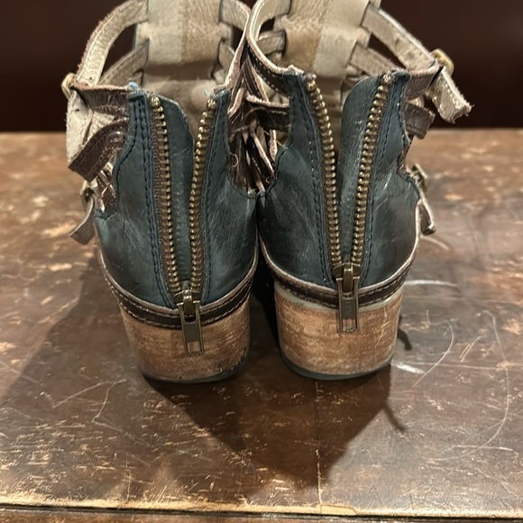 Freebird Western Stair Ankle Bootie - Picture 3 of 9